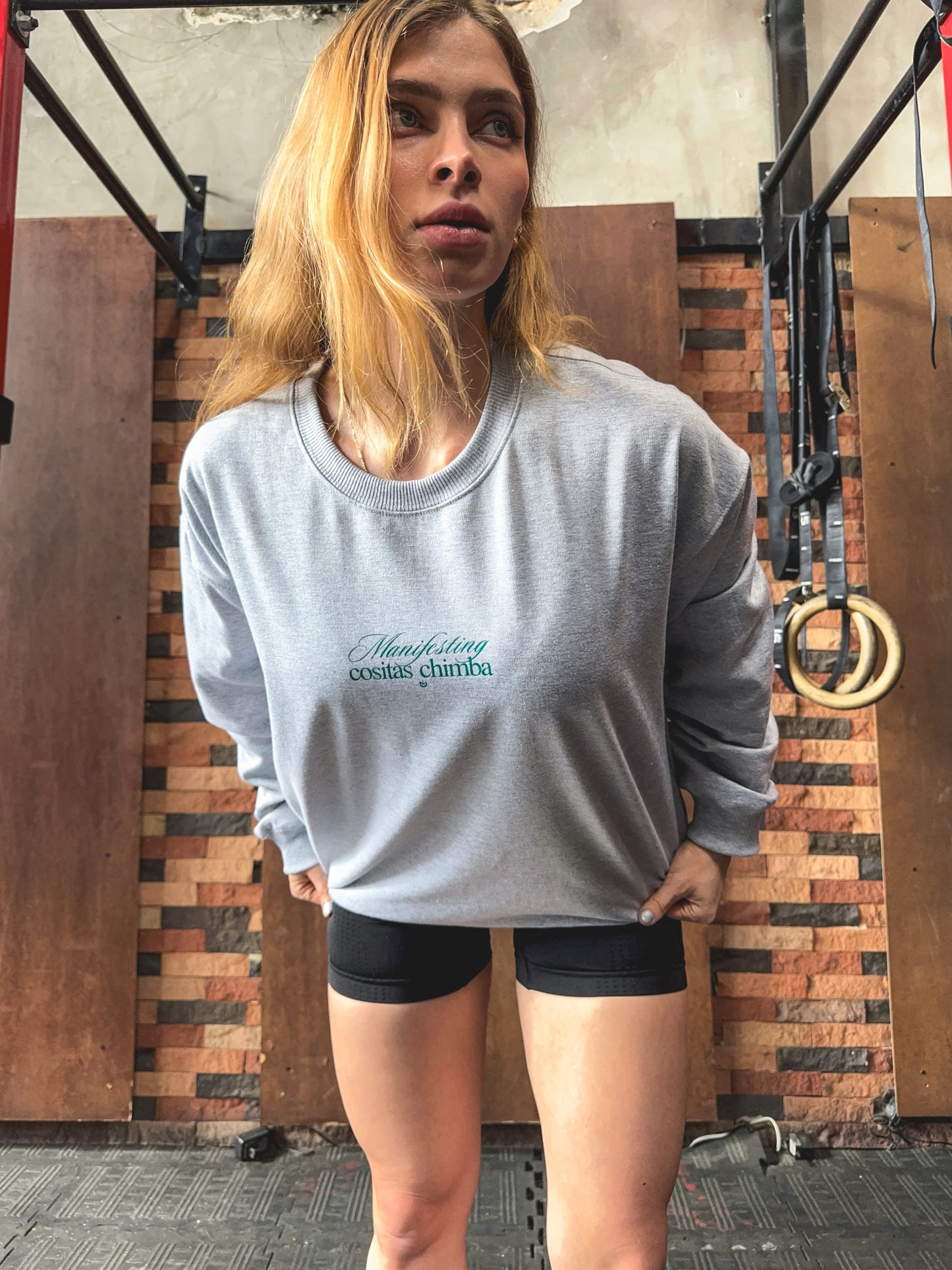 Buzo CF sin capota Mantifesting Cositas Chimba