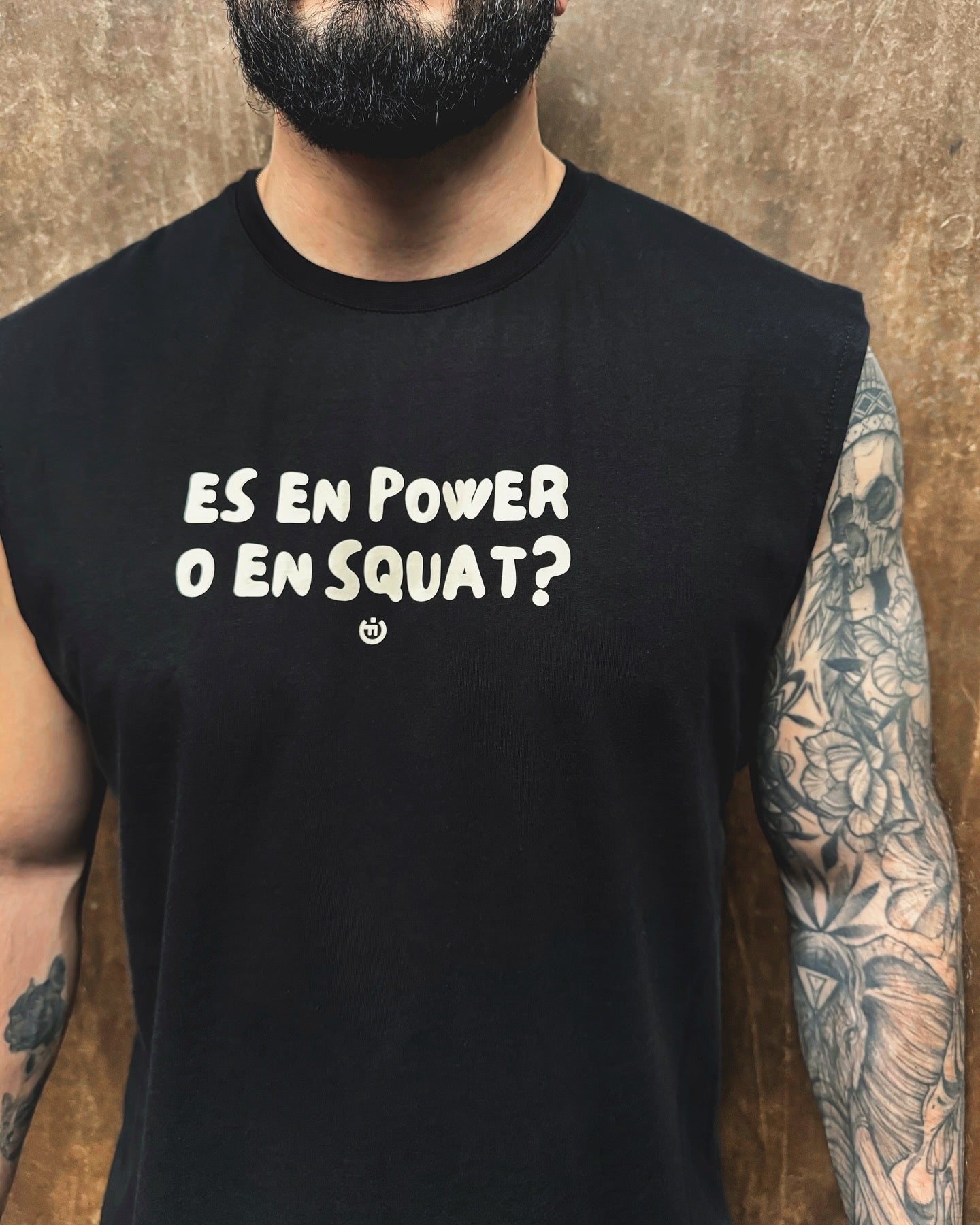 Tank Es en Power o en Squat Negro Hombre