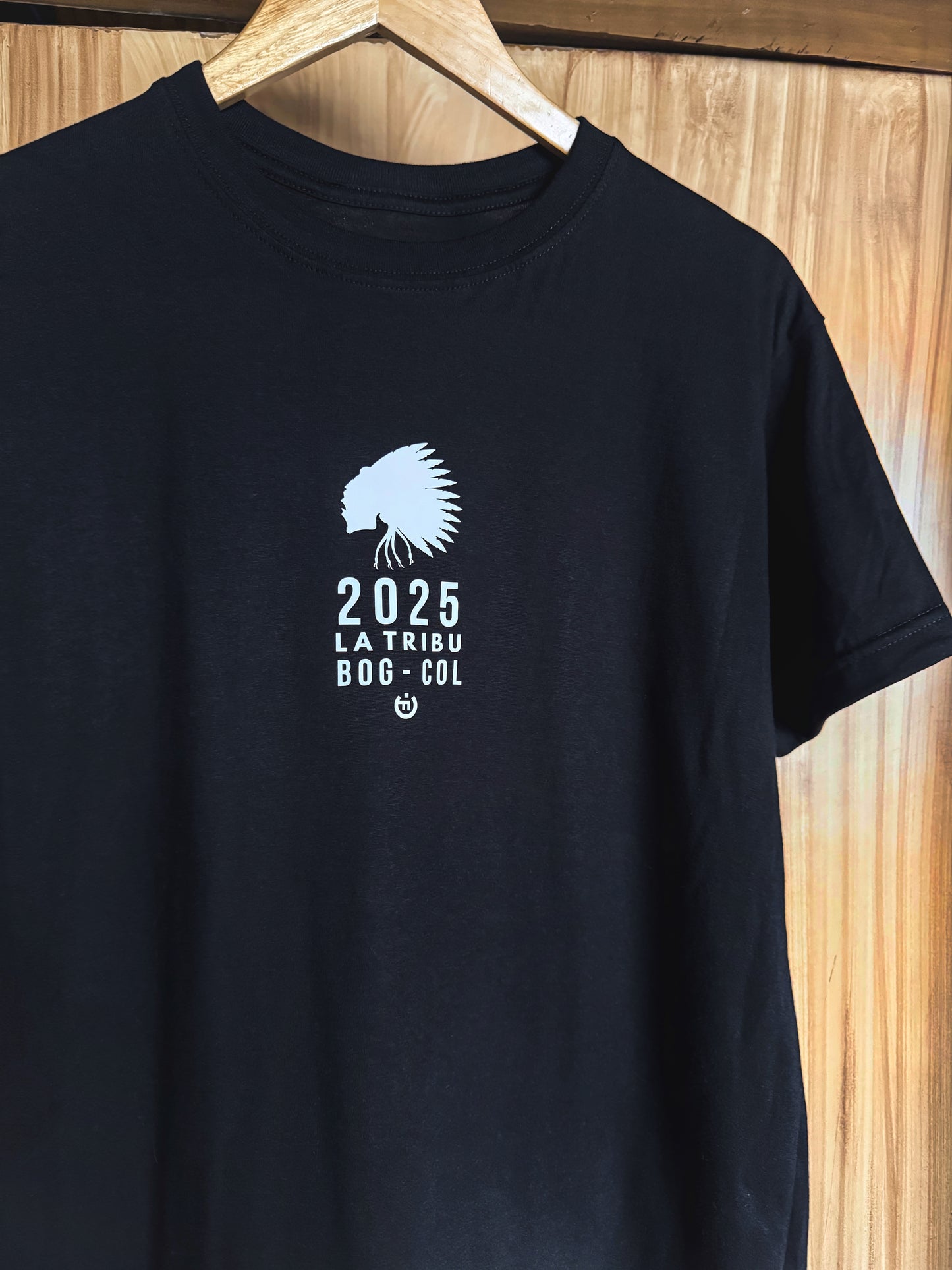Camiseta Nativo 2025 La Tribu Negra Unisex