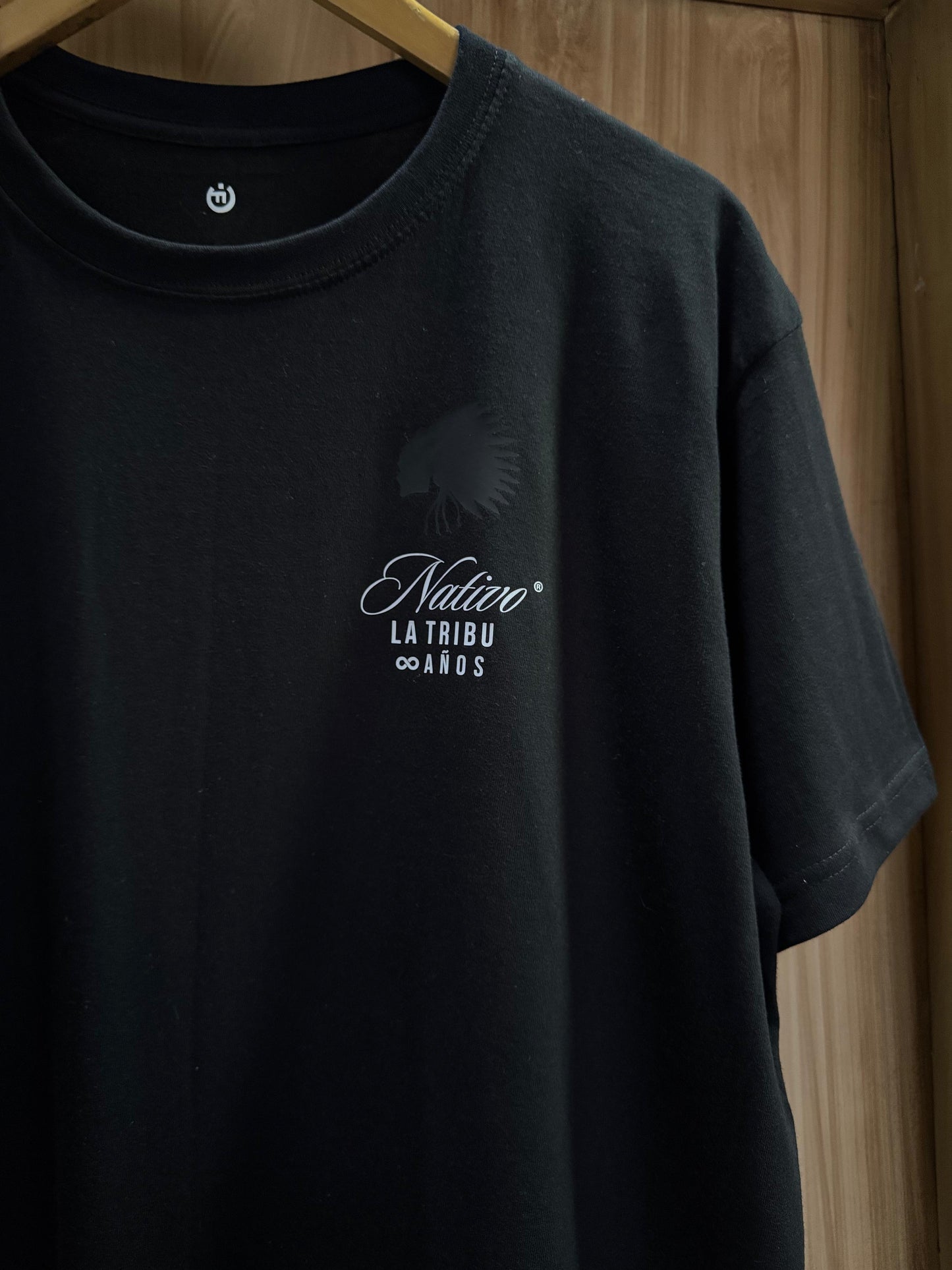 Camiseta Nativo Personalizada Negra Unisex