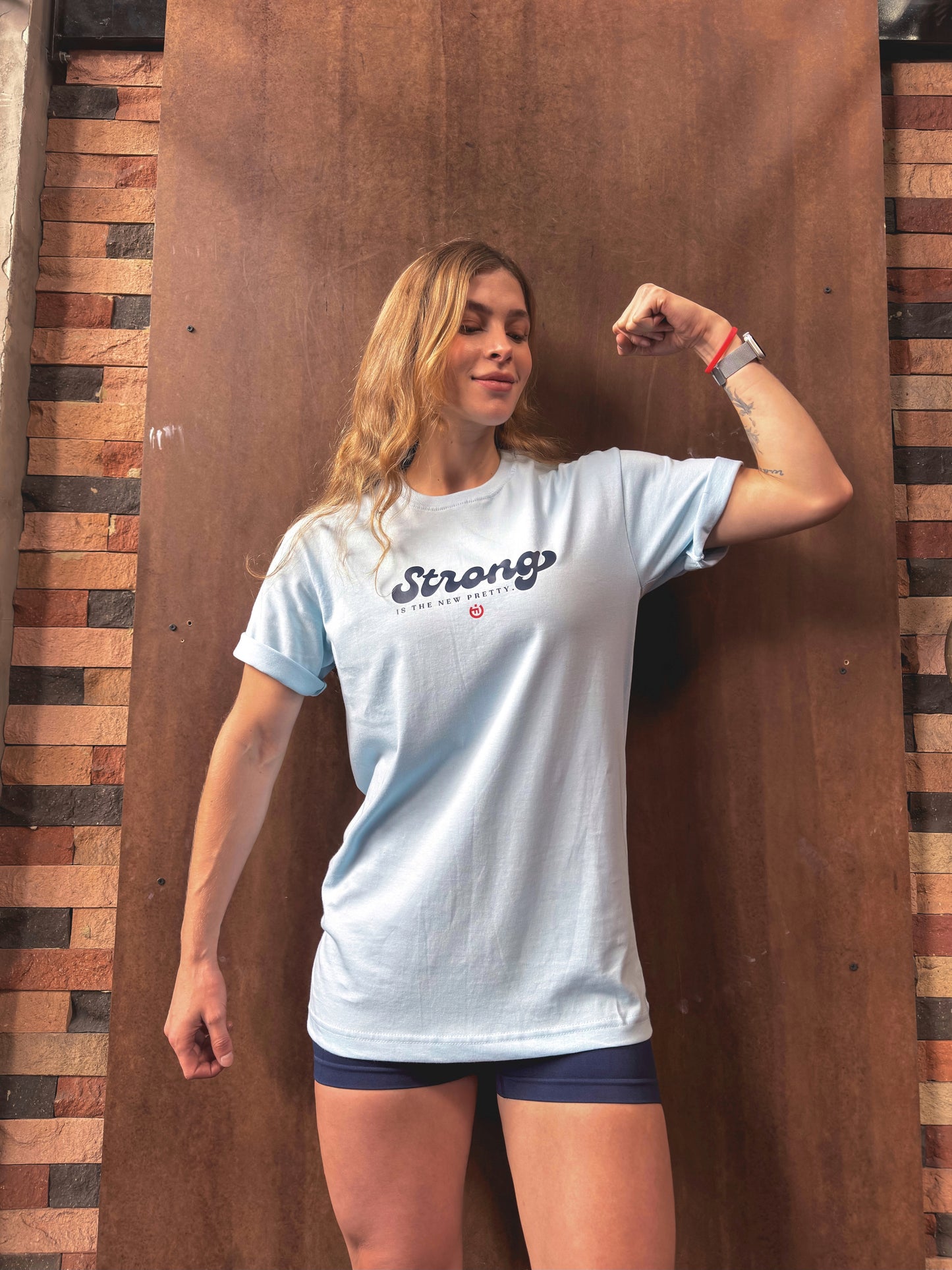 Camiseta CF Strong is the new Pretty Baby blue