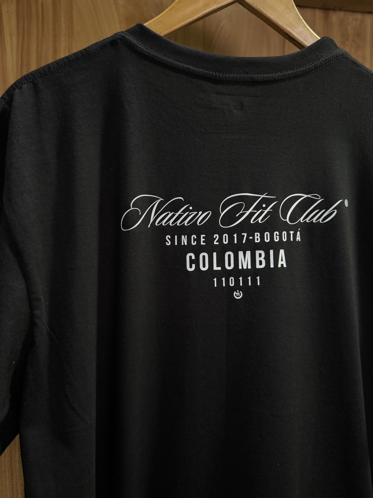 Camiseta Nativo Personalizada Negra Unisex