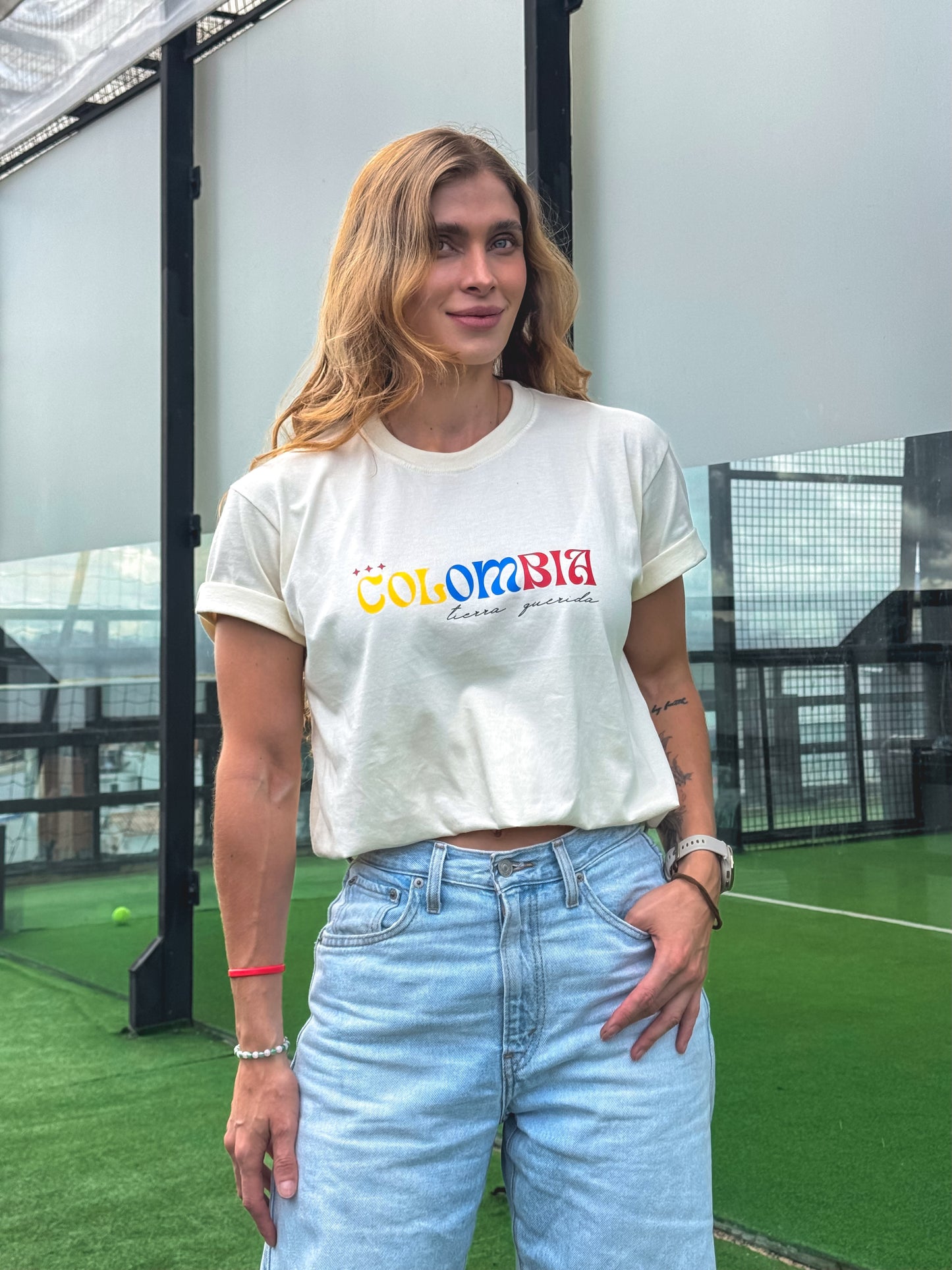 Camiseta CF Colombia 🇨🇴 con la fe intacta vainilla Mujer