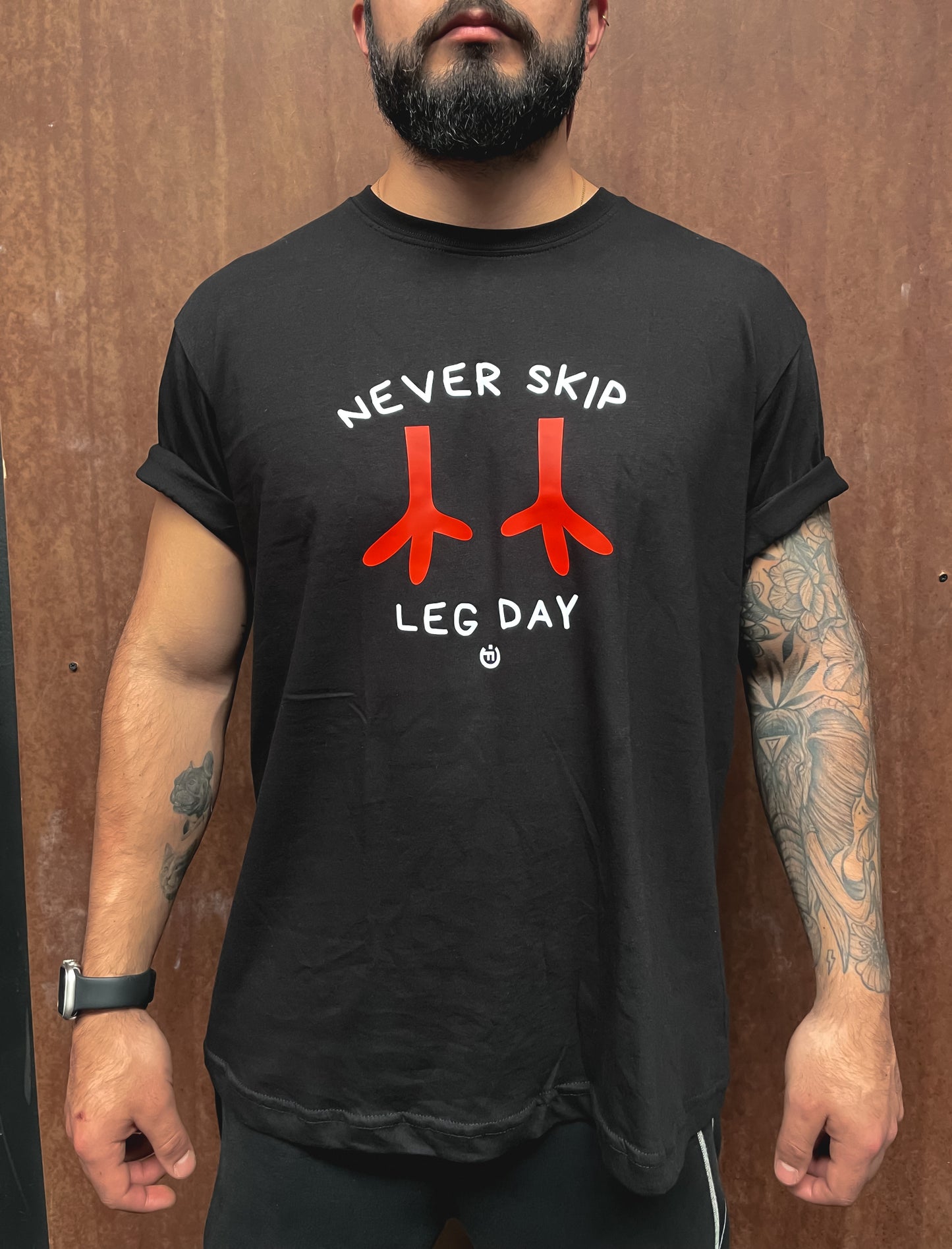 Camiseta CF NEVER SKIP LEG DAY Negra